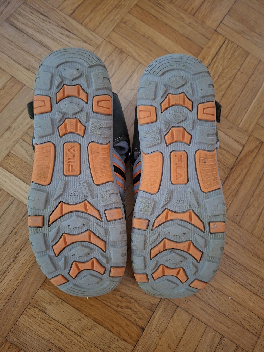 Fila Scarpe per ragazzi: Sandales FILA taille 37 – Usato da Gumefens venduto da izalala 2