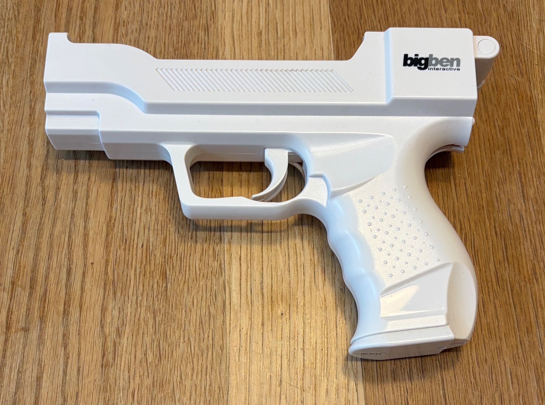 Unità & Adattatore: Nintendo Wii Lightgun BigBen Gun – Usato da St. Gallen venduto da Retro-Kid
