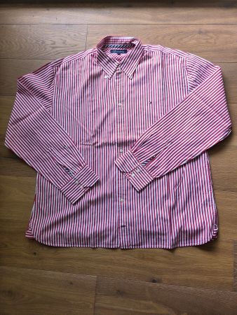Herrenhemd Tommy Hilfiger, rot-weiss gestreift