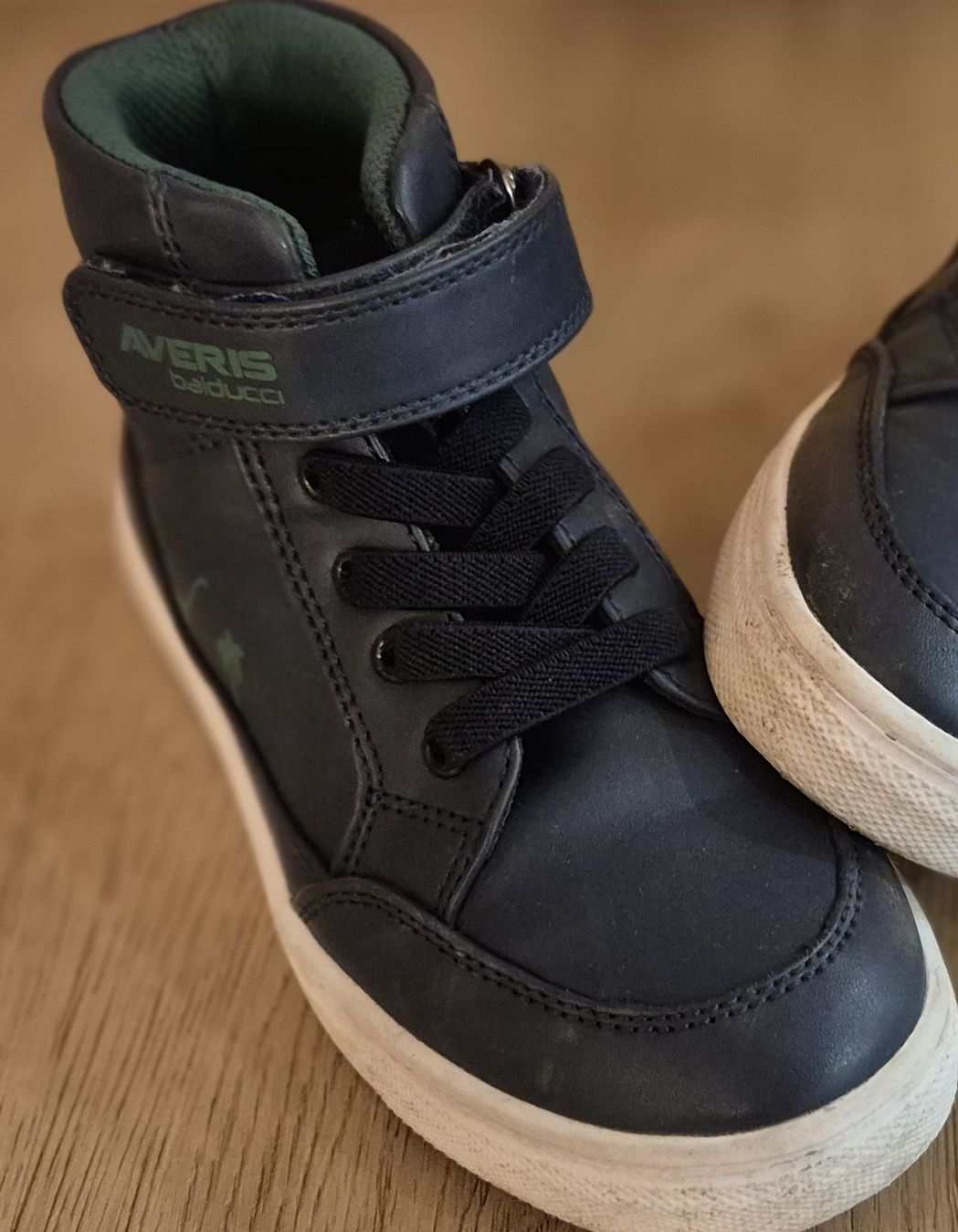 Scarpe per ragazzi: Dino Averis Baldacci Kinder Winter Schuhe Gr. 29 – Usato da Stettlen venduto da sunneschindli