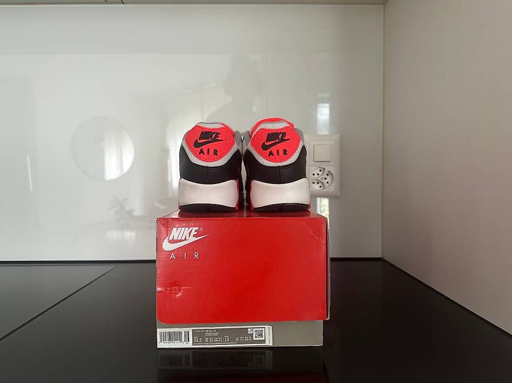 Nike Herrenschuhe: Nike Air Max 90 ?Infrared? ? Klassiker – Gebraucht aus Luzern von NunoFernandes 3