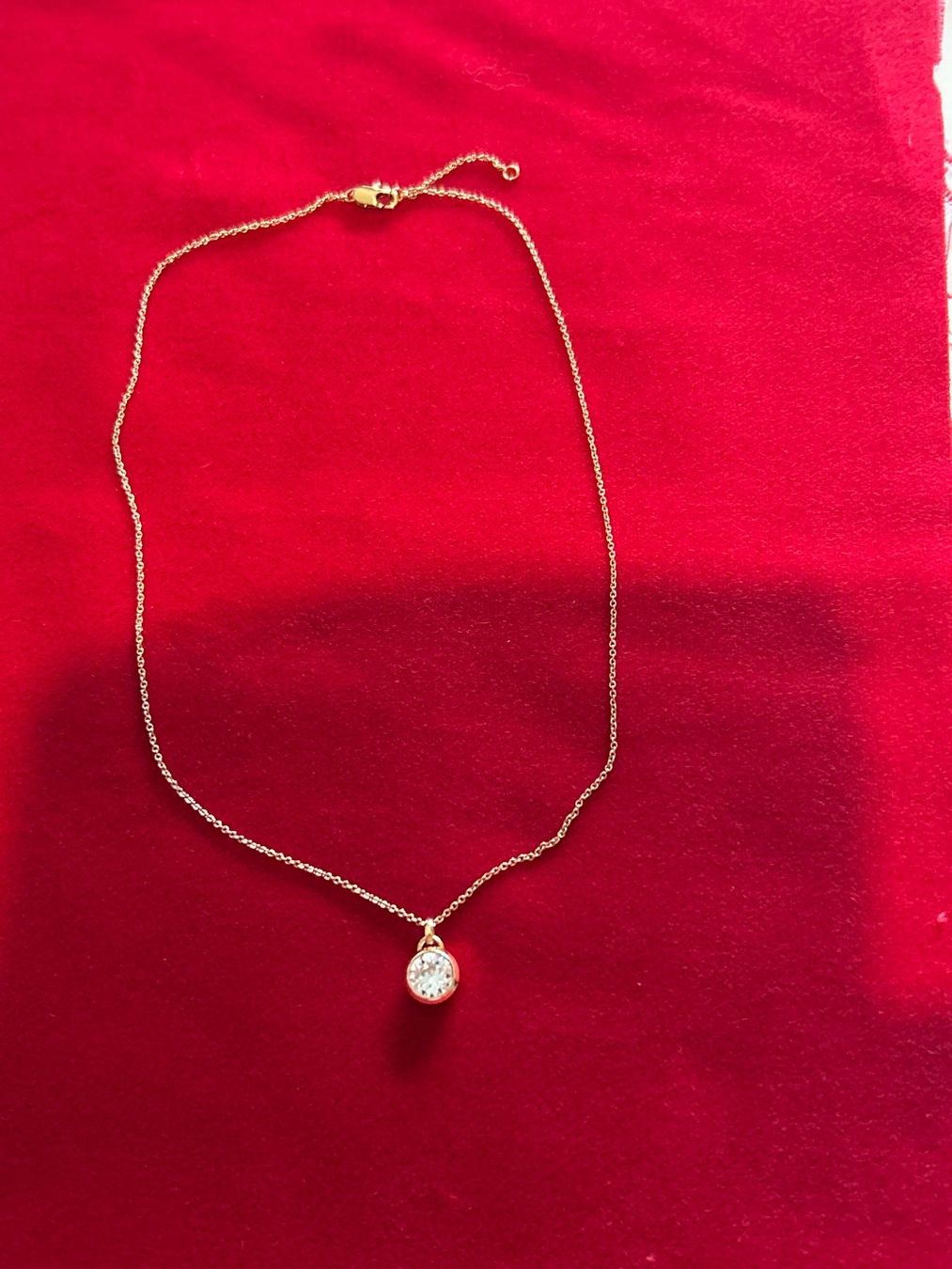 Colliers: Modeschmuck Halskette mit Anhänger goldfarben – D'occasion à Brunnen par Nala2929