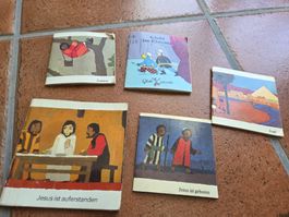 4 biblische Kinderbüchlein und 1x Globi