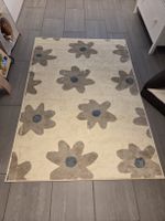 Kinderteppich mit Blumenmotiv | doppelt bestellt