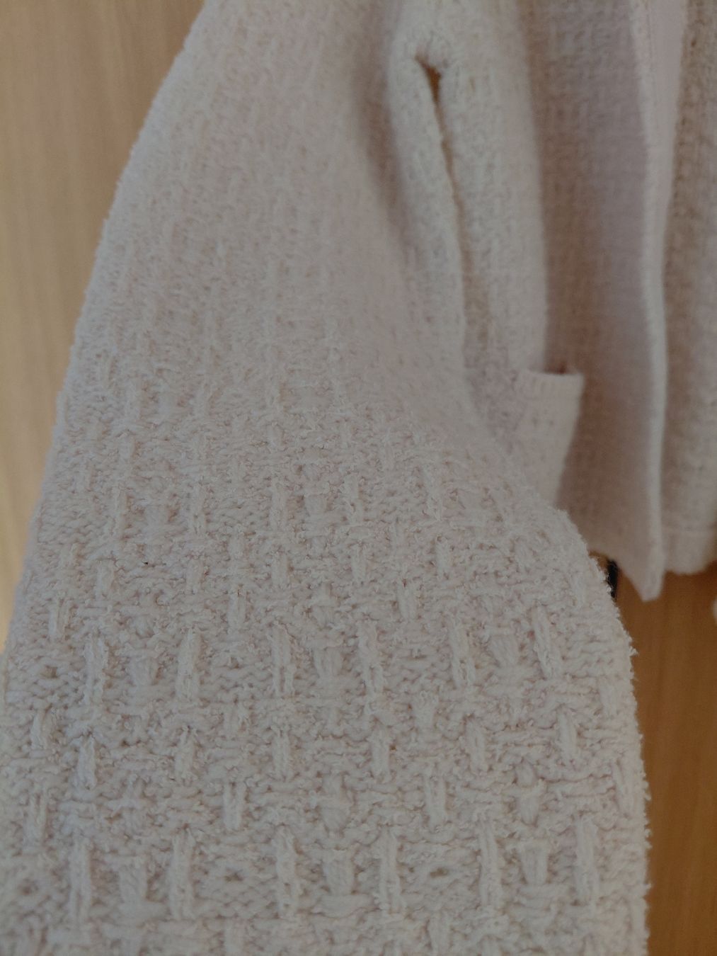 Uniqlo Giacche: UNIQLO Cream Colored Tweed Jacket  – Nuovo (secondo la descrizione) da Turbenthal venduto da apr_h7z2 4