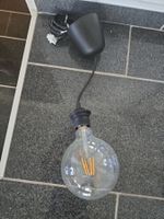 IKEA HEMMA Pendelleuchte schwarz mit grosser LED Globe Filam