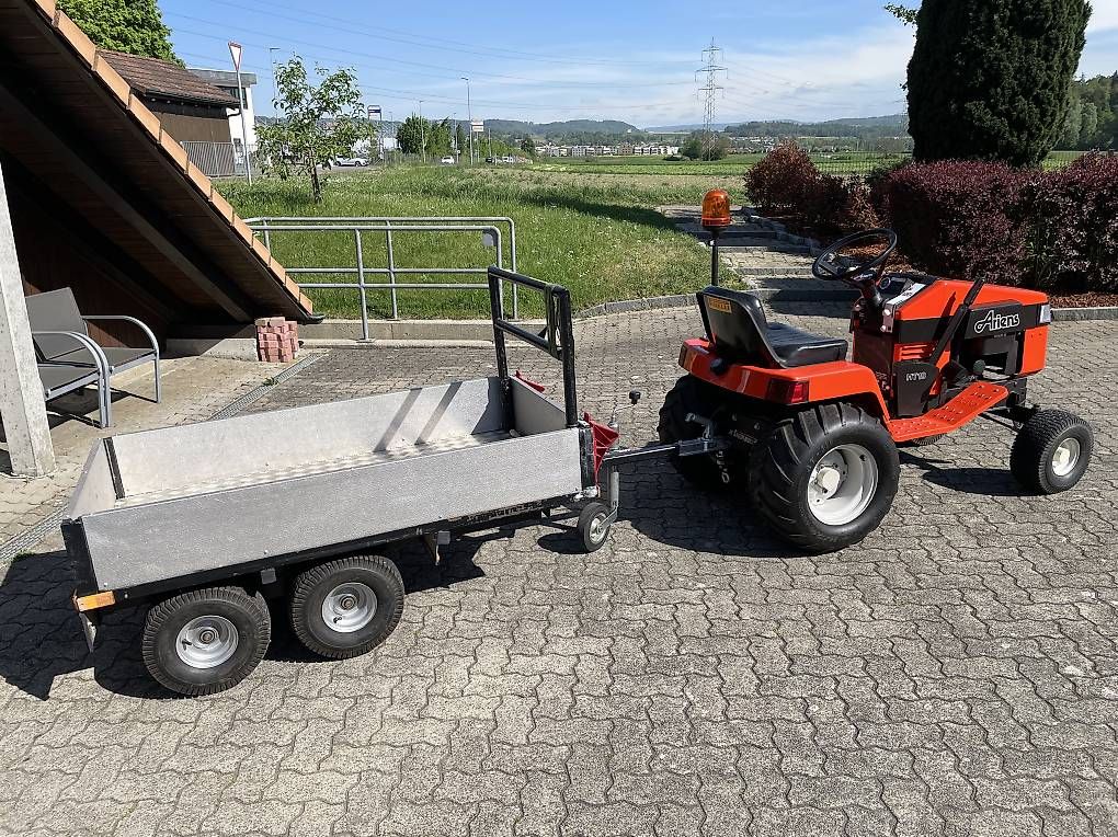 Trattori: Kleintraktor Ariens HT18 mit Anhänger – Usato da Kleindöttingen venduto da Alfa551