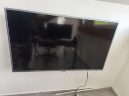 Philips Fernseher 43PUS6262/12 Wandhalterung Fernbedienung