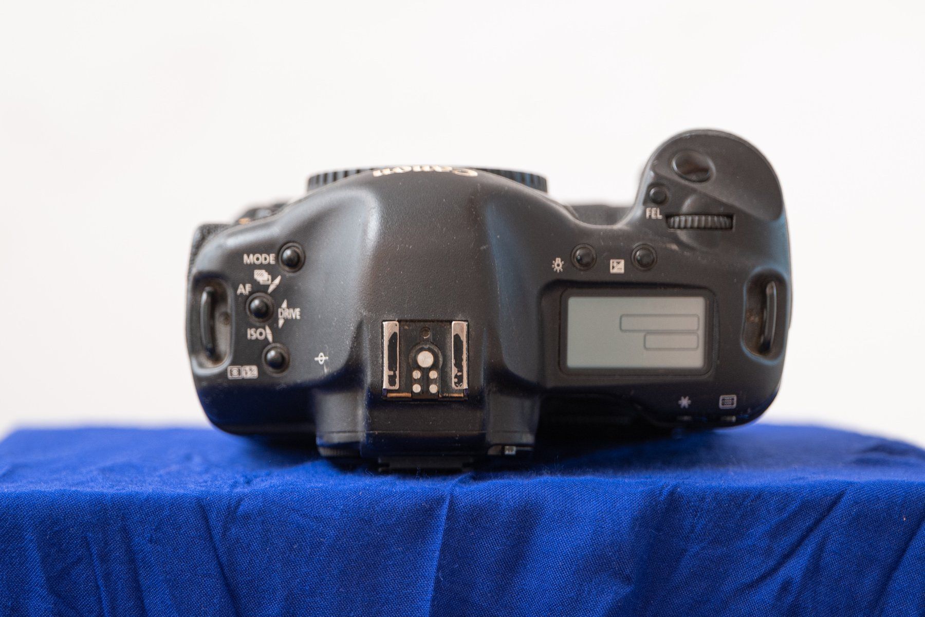 Canon Fotocamera: Canon EOS-1 DS Mark II Digital – Usato da Beromünster venduto da foto-x 4