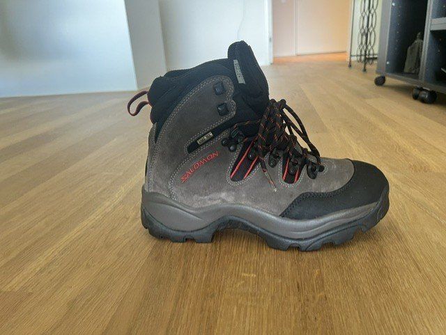 Salomon Scarpe da uomo: Salomon Gore-Tex Hiking Boots - used – Usato da Weggis venduto da mar_fgl2 3