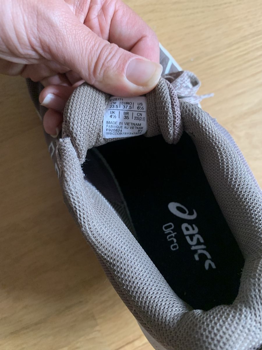 Scarpe da donna: Asics Trailrunningschuhe 37.5 – Usato da Zürich venduto da cyn_yf2n 2