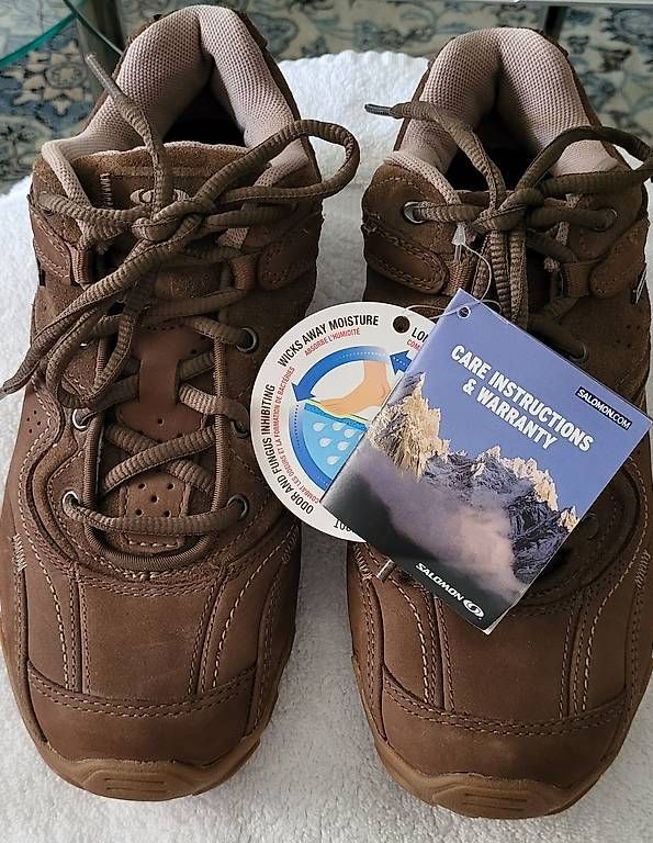 Scarpe da uomo:  Bequeme Salomon Wanderschuhe  – Usato da Zizers venduto da Roosi1