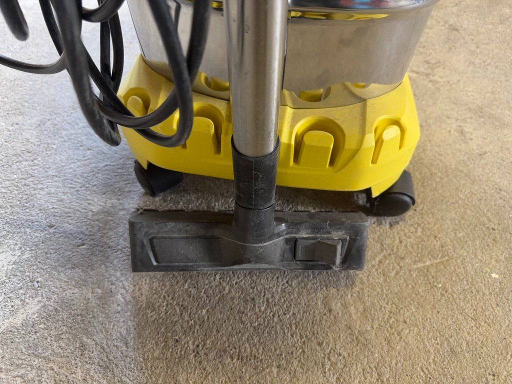 Kärcher Aspirateurs & Accessoires: Kärcher Staubsauger WD 6 PS – D'occasion à Emmenbrücke par gil_6nx5 1