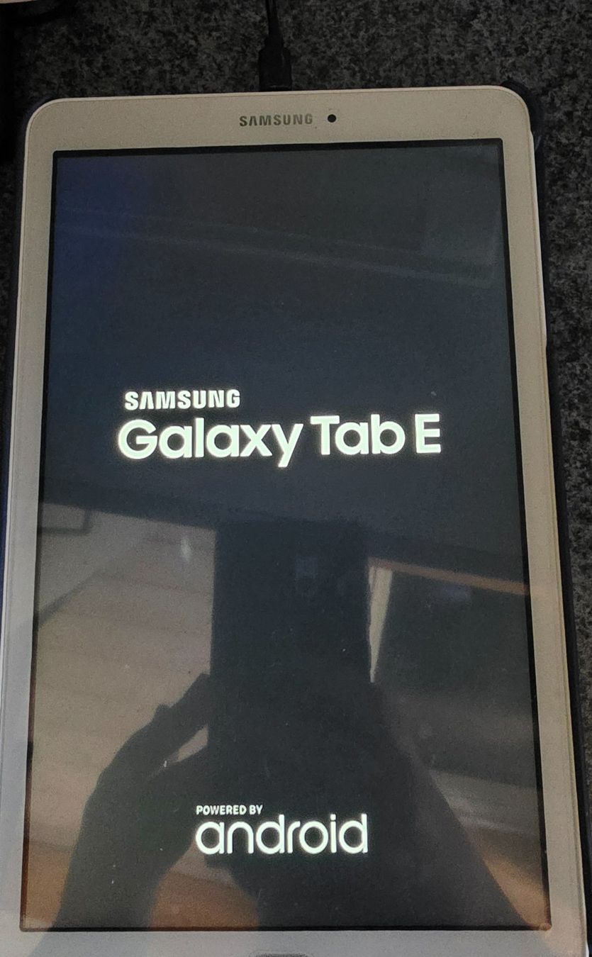 Samsung Tablet PC: Samsung Galaxy Tab E Tablet – Gebraucht aus Krattigen von reb_b5ly
