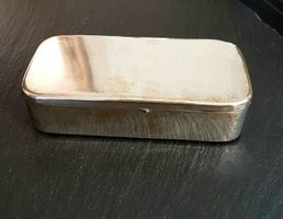 Petite boite à bijoux argentée