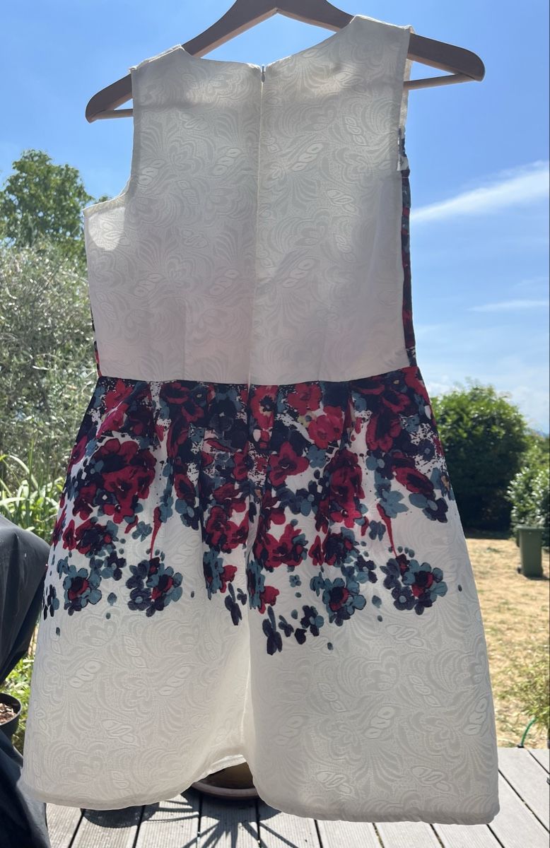Vestiti & Gonne: Robe d'été – Usato da La Neuveville venduto da VivreLibre 1