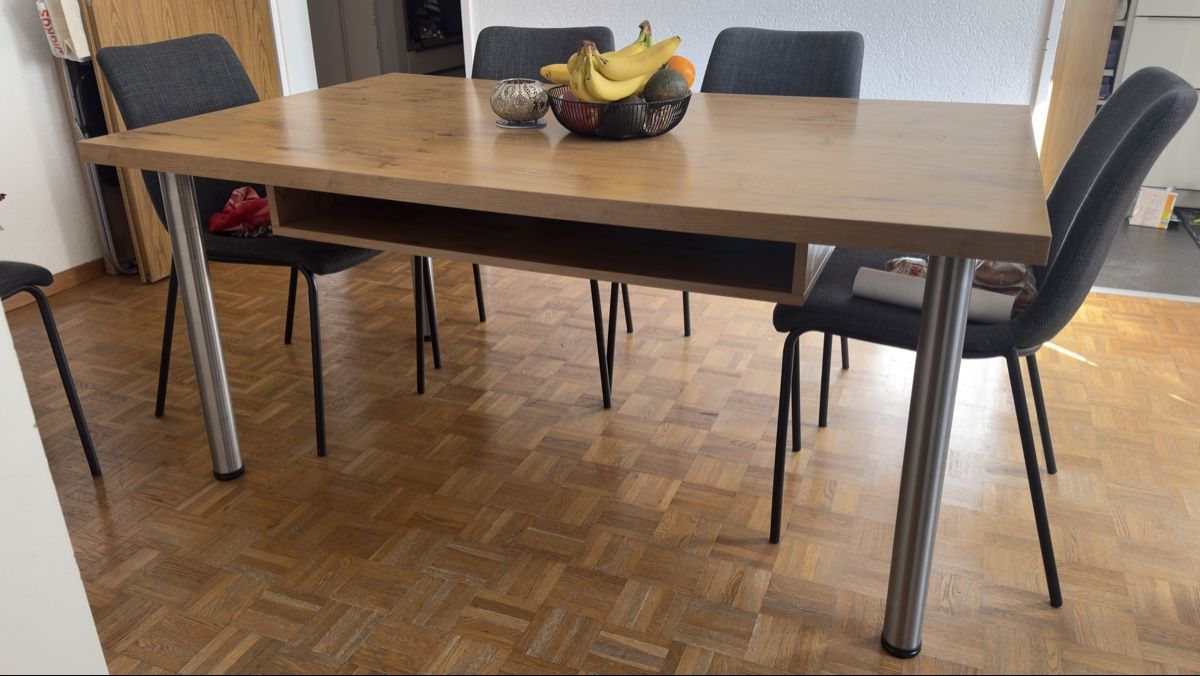 Tables: Esstisch Holzoptik – D'occasion à Chur par Art_tha