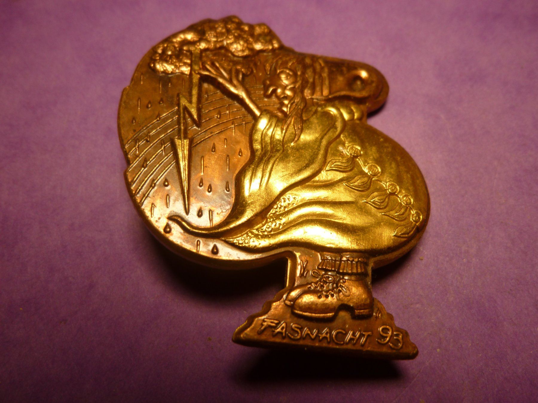 Placchette & Badge: BASEL 1993 GOLD – Usato da Ried (Muotathal) venduto da Mandarin02