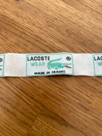 Markenetikett "Lacoste" zum Nähen für Kleider