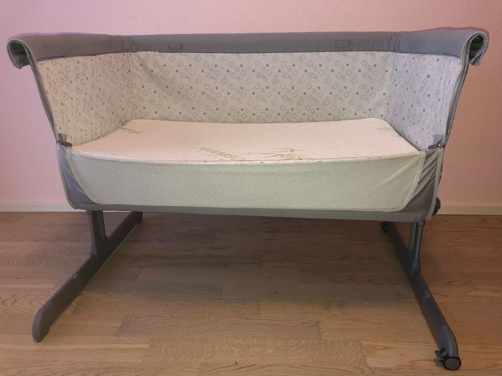 Chicco Next2Me Beistellbett mit 2 Matratzen Kaufen auf Ricardo