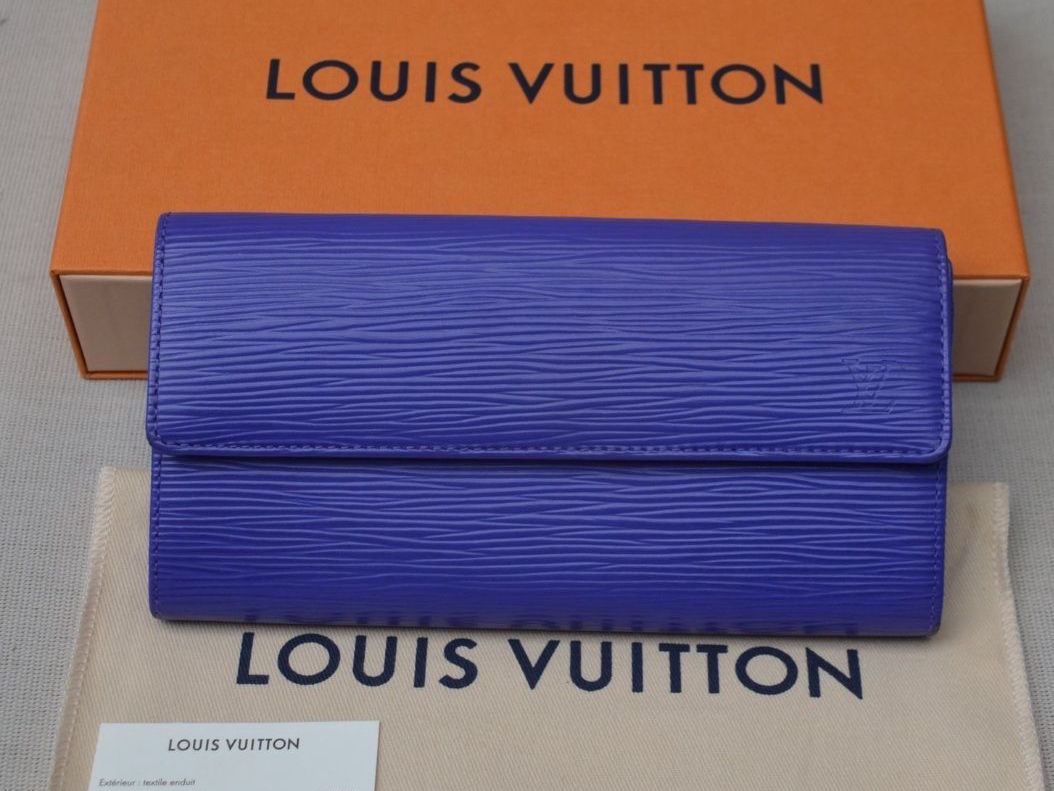 Louis Vuitton Portafogli: Louis Vuitton Sarah Wallet - Epi Leder - Viola – Usato da Derendingen venduto da MDPshopandmore