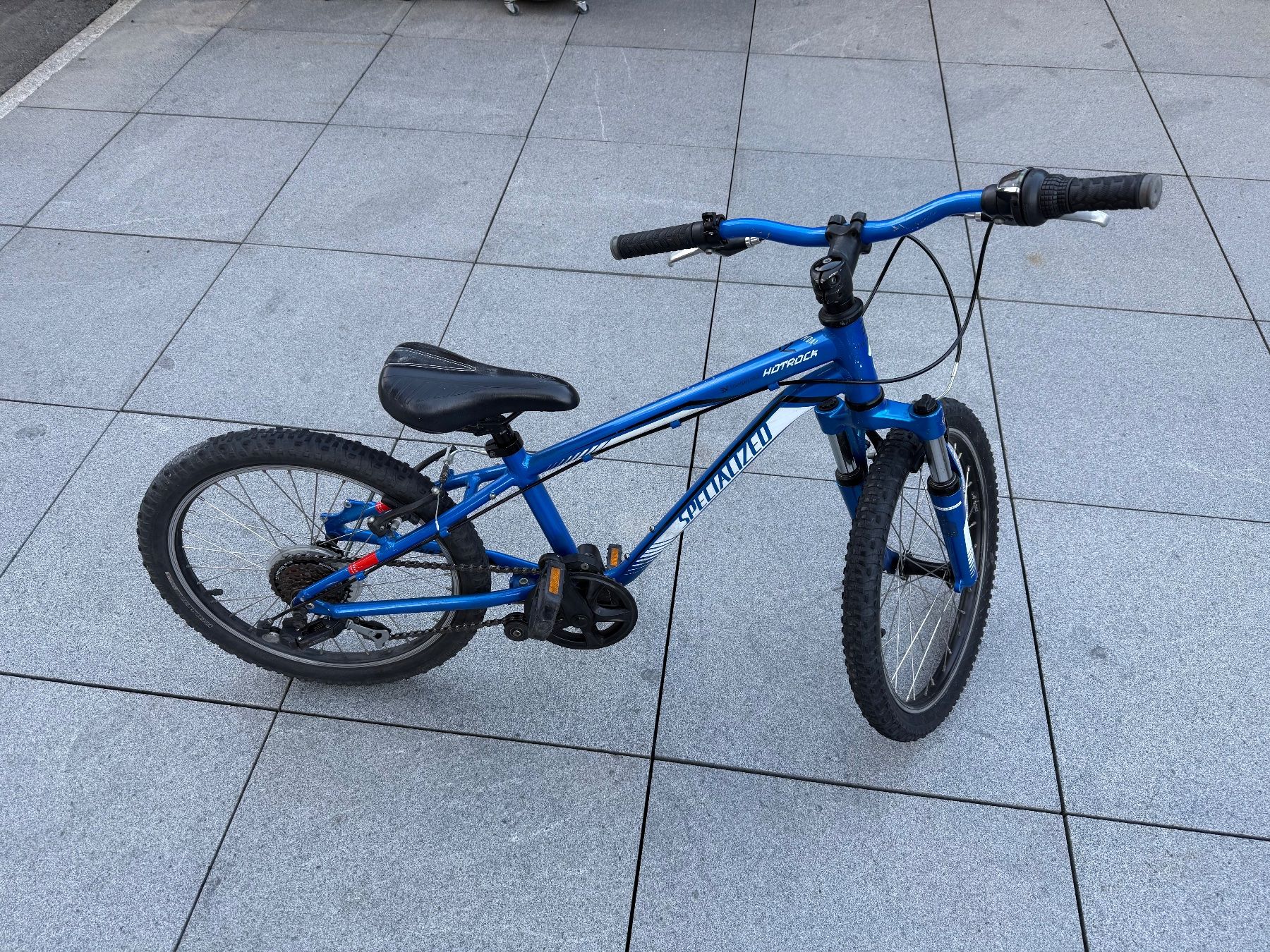 i:sy sattelstütze Modell Rent me silber | 400WH | E-Bike Kompakt | 2024 1x Puzzlemappe Aufbewahrungsmappe, passend Category:Fitnessräder_Schwalbe Lugano  700 x 32c  K Guard  reflective strip Color:Hyprviz/Black Reflective