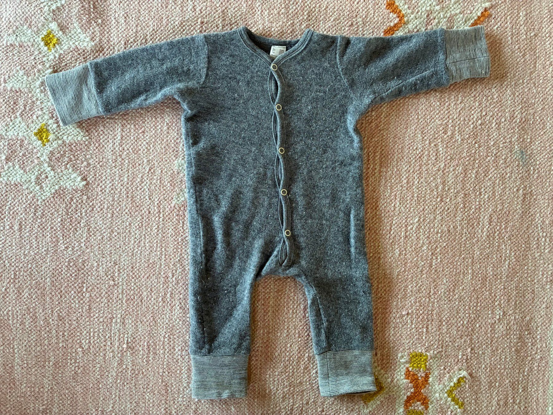Hessnatur Pagliaccetti: Hessnatur Wolle Frotte Strampler – Usato da Schwanden i. E. venduto da Magnolia88