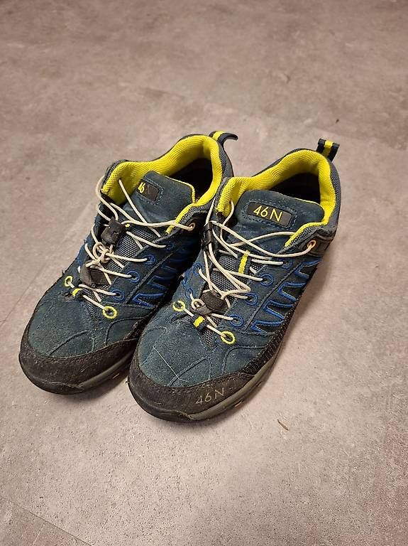 Chaussures garçon: Trekkingschuhe Gr 36 – D'occasion à Langenthal par Swissrunner 3