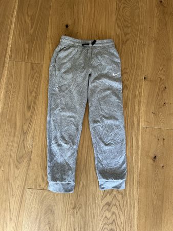 Nike Jogginghose grau Grösse M guter Zustand