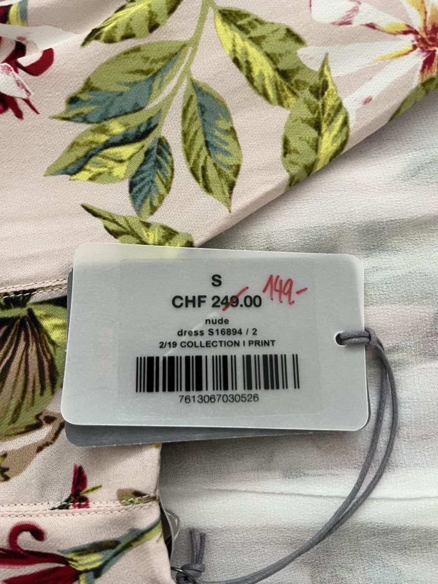 Nile Kleider: Sommerliches Maxikleid, Original Nile, Grösse S – Neu und originalverpackt aus Bolligen von Vroni23 2