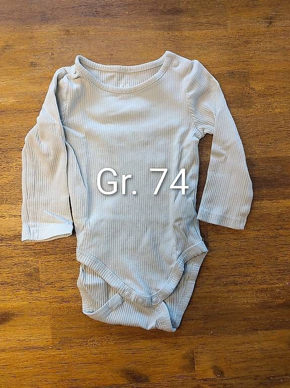 Lotti & Set di vestiti: Kinderkleider Gr. 74 – Usato da Kappel SO venduto da hapahea 1