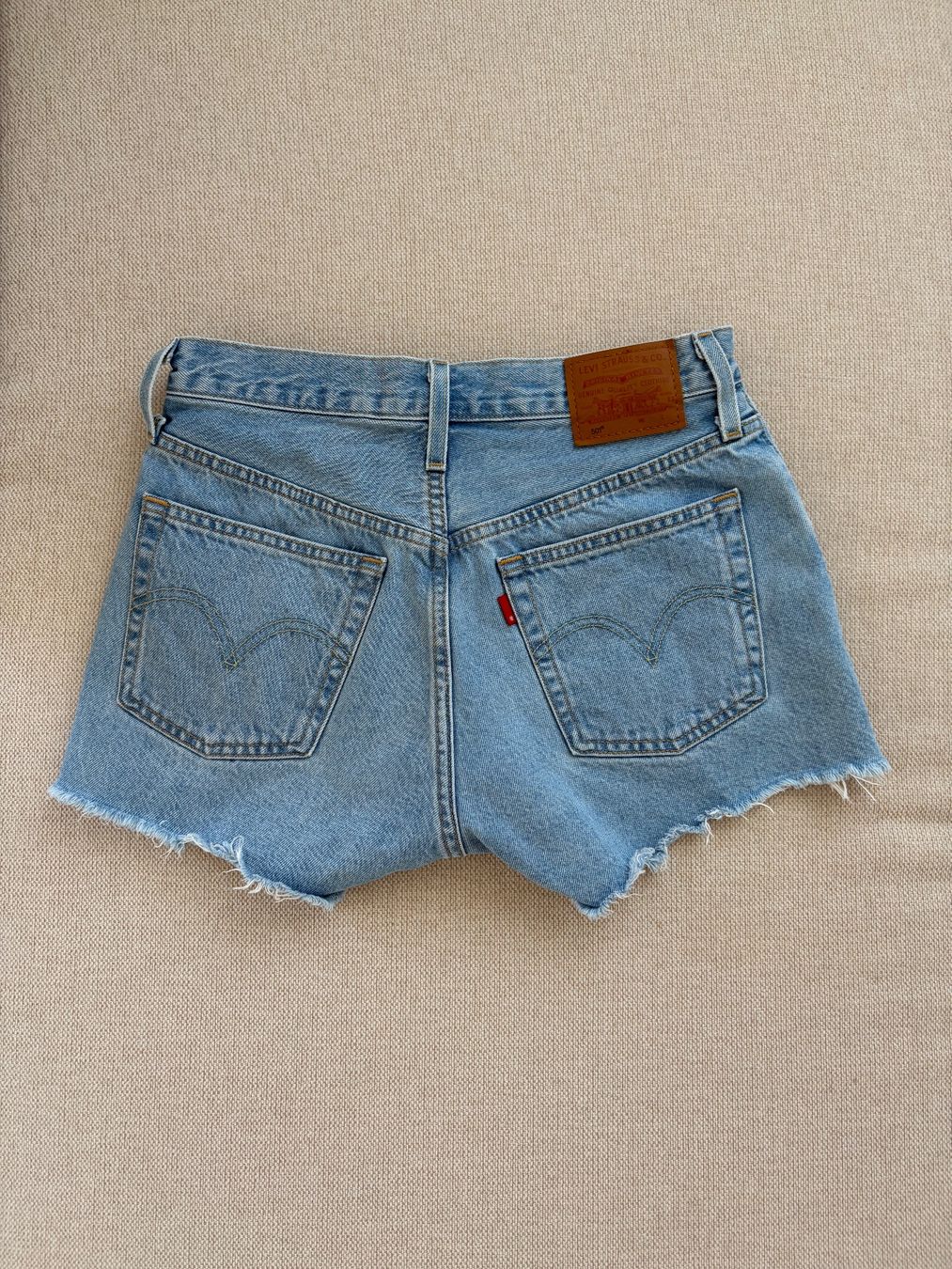 Levi's Jeans: Levi's Original 501 Shorts Gr. 27 light blue – Usato da Lachen SZ venduto da dar_hjg9 1