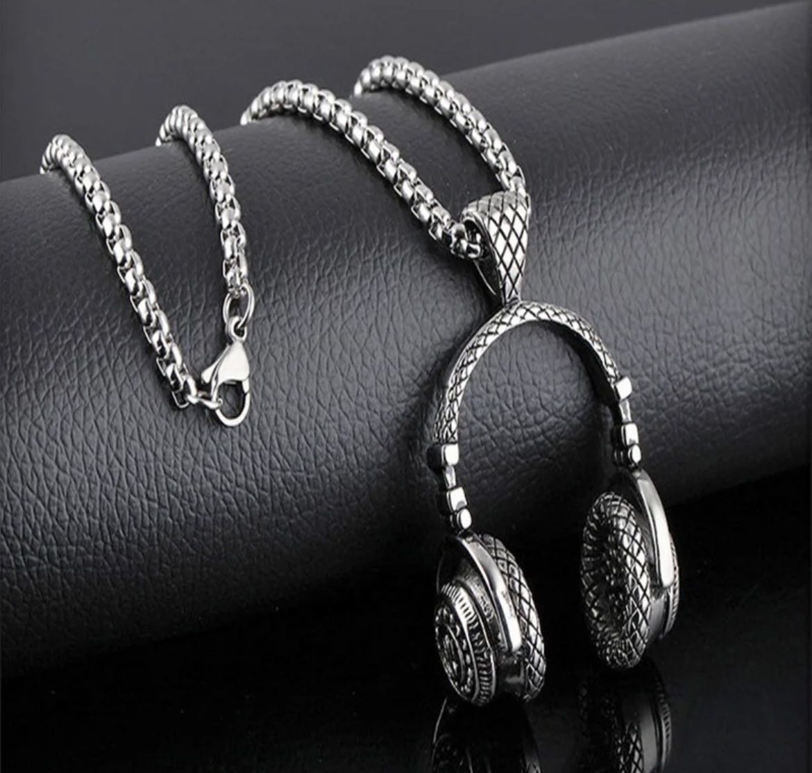 Catenine: Headphone Pendant from stainless steel – Nuovo e nell'imballaggio originale da Aarburg venduto da StavFashion