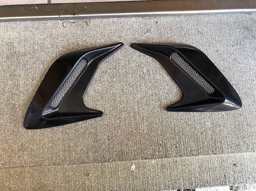 Alle Autoersatzteile: Aufklebe Gitter für stossstange – Gebraucht aus Wollerau von michel31