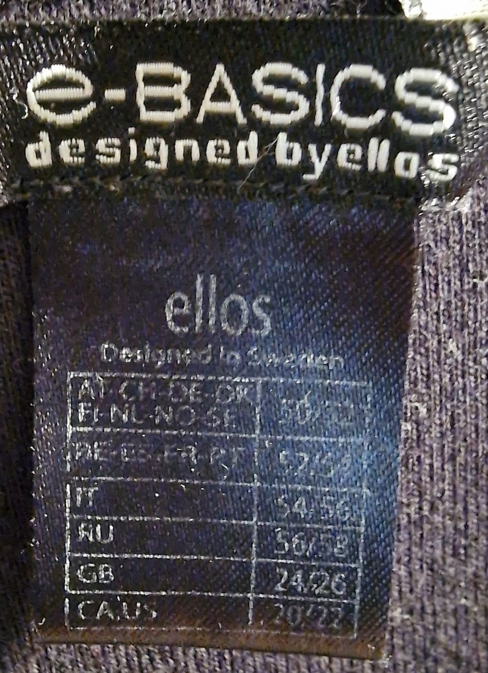 Top: Tank Top e-basics Ellos schwarz Grösse 50/52 – Usato da Haslen GL venduto da ricarono 2