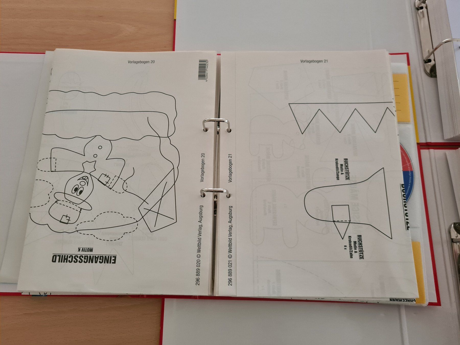 Ordner: Kindebunte Bastelrunde: 3 Ordner mit Bastelideen – Gebraucht aus Oberwil-Lieli von Ajade 6