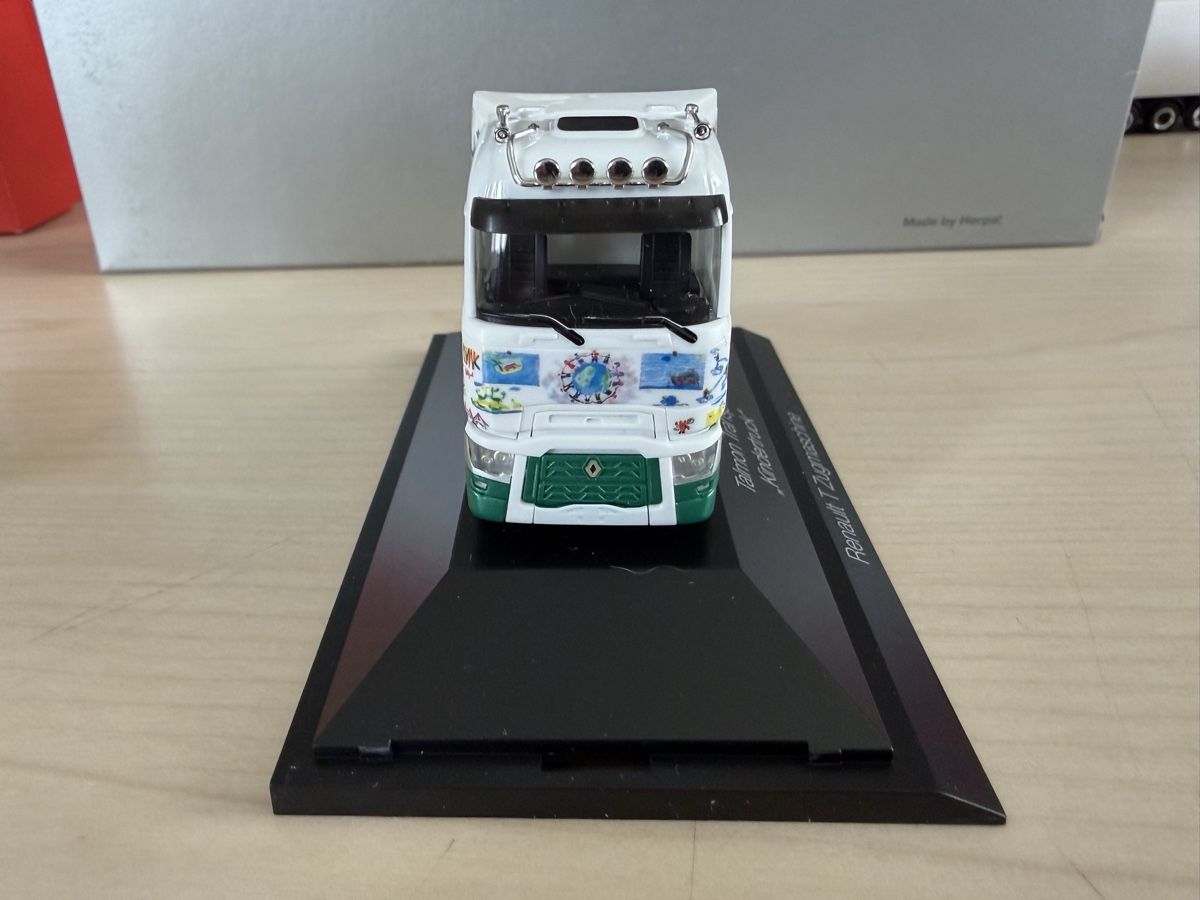 Herpa Modellini d'auto: Renault T Talmon in PC-Vitrine – Nuovo e nell'imballaggio originale da Felben-Wellhausen venduto da Mobil01 4