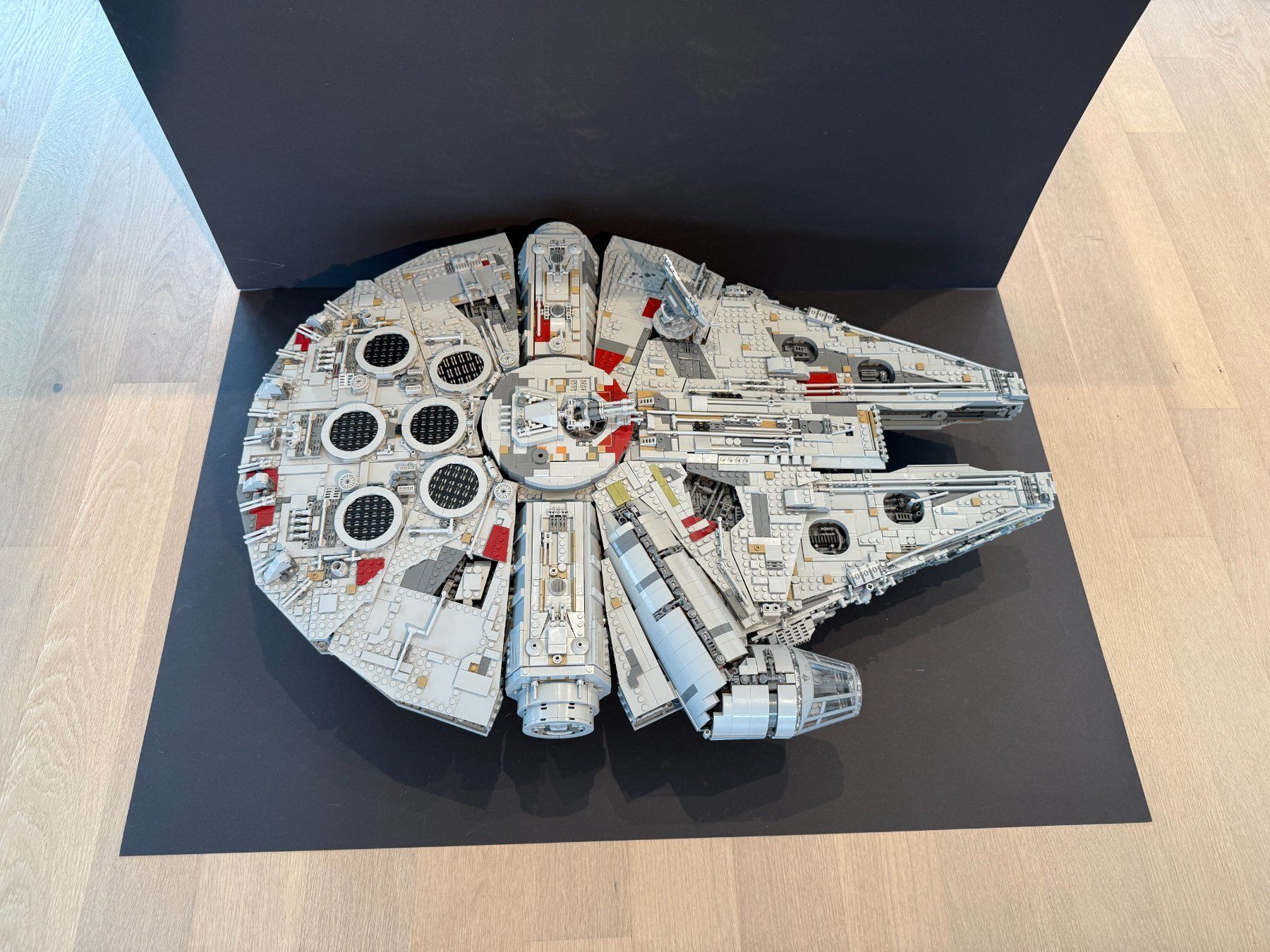 Lego Baukästen: 75192 LEGO Star Wars UCS Millennium Falcon – Gebraucht aus Muri AG von Lego-Collector 3