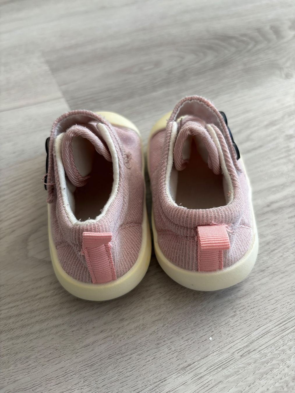 Schuhe für Jungen: Kinderhausschuhe Gr. 15 – Gebraucht aus Hochfelden von rub_rnw5 1