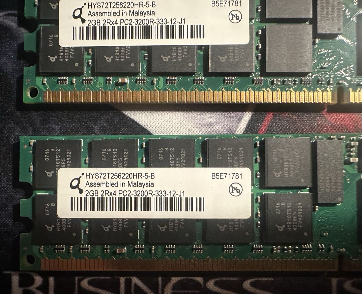 IBM Server: 4x 2GB DDR2-400 ECC IBM Server RAM Kit 8GB PC2-3200R – Usato da Gempen venduto da RetroKlinik 1