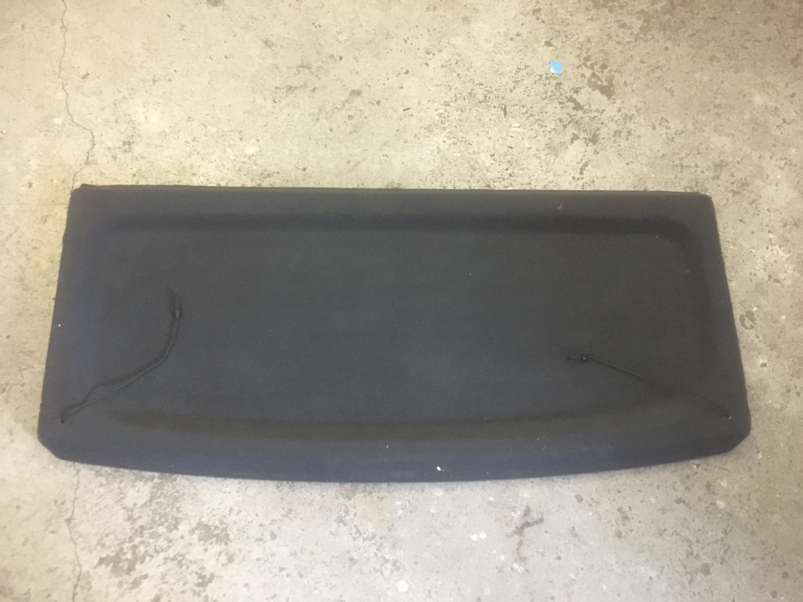 VW Tutti pezzi di ricambio auto: Hutablage VW Polo 6R1, 6C1 – Usato da Frauenfeld venduto da stern081 1
