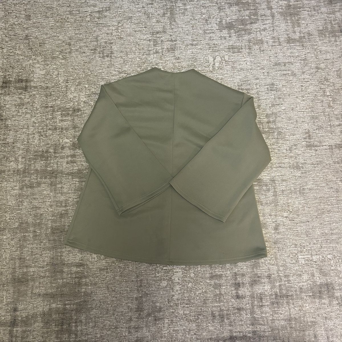 Pulls & Sweat-shirts: Pull à manches longues vert-olive, taille s – Neuf (Voir description) à St-George par elena27 2