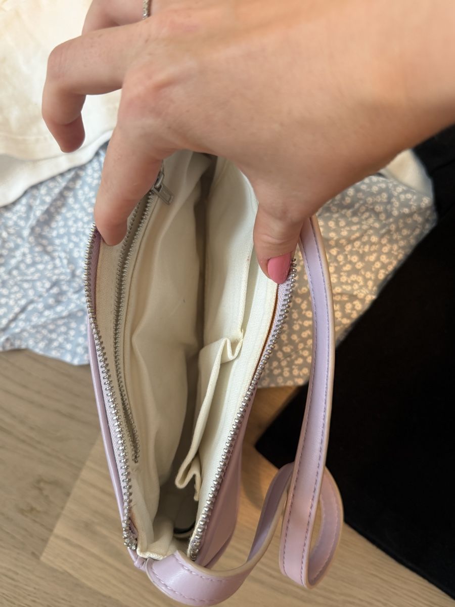 Brandy Melville Lotti & Set di vestiti: Brandy Melvile Bundle – Usato da meggen venduto da celimelina 7