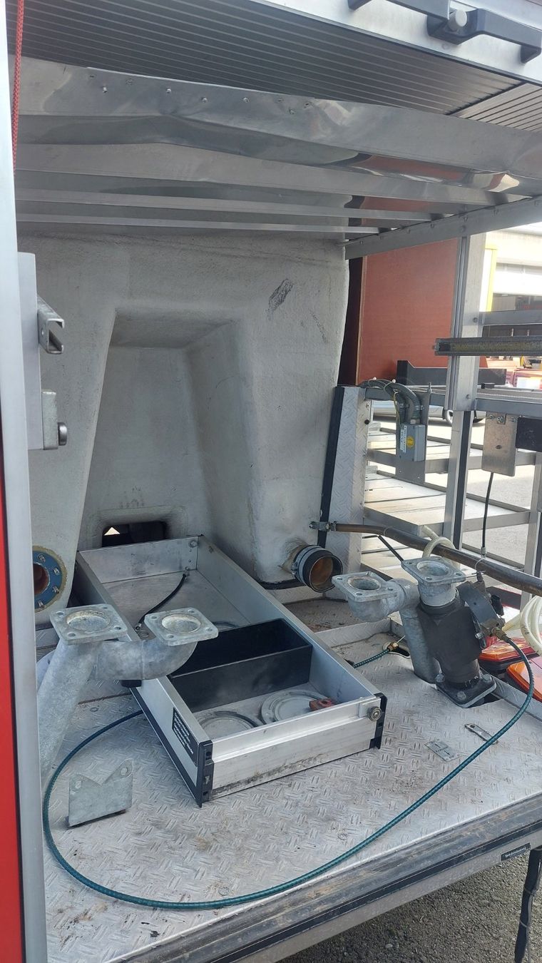 Contenitori edile: Feuerwehr Aufbau – Usato da Arnegg venduto da Funny05 6