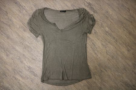 JF Collection Damen T-Shirt Olivgrün V-Ausschnitt Kurzarm