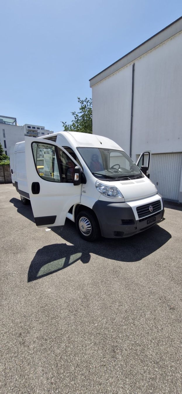 Fiat Veicoli commerciali: Fiat Ducato Transporter, Nutzfahrzeug – Usato da möhlin venduto da platzsimo 7