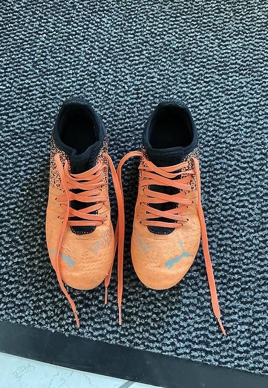 Scarpe per ragazzi: Fußballschuhe Größe 34 – Usato da Zimmerwald venduto da wuff81
