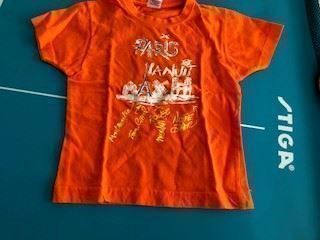 T-SHIRT