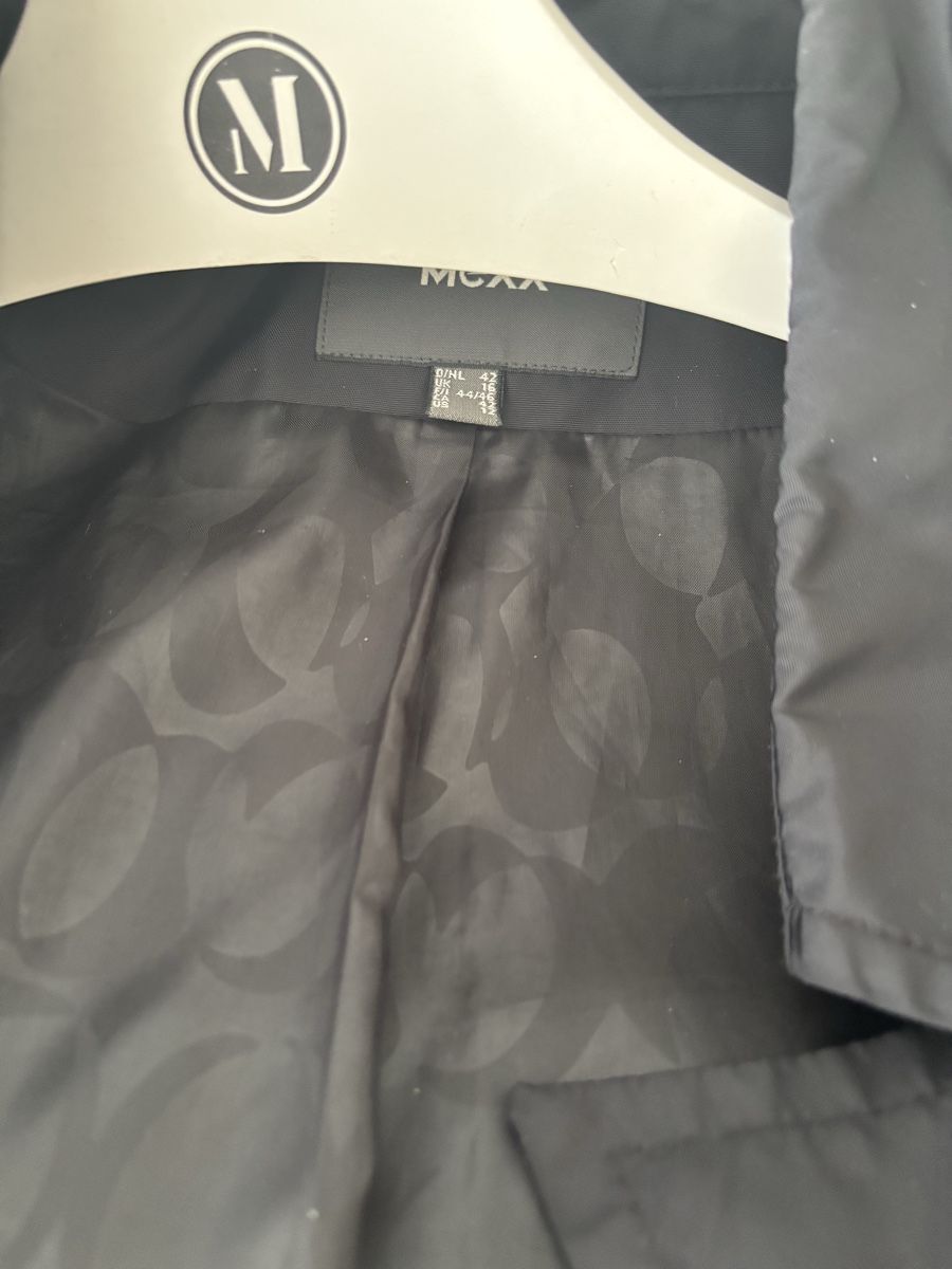Mexx Cappotti: MEXX Trenchcoat Gr 42 – Usato da Brügg BE venduto da rah_mqh8 4
