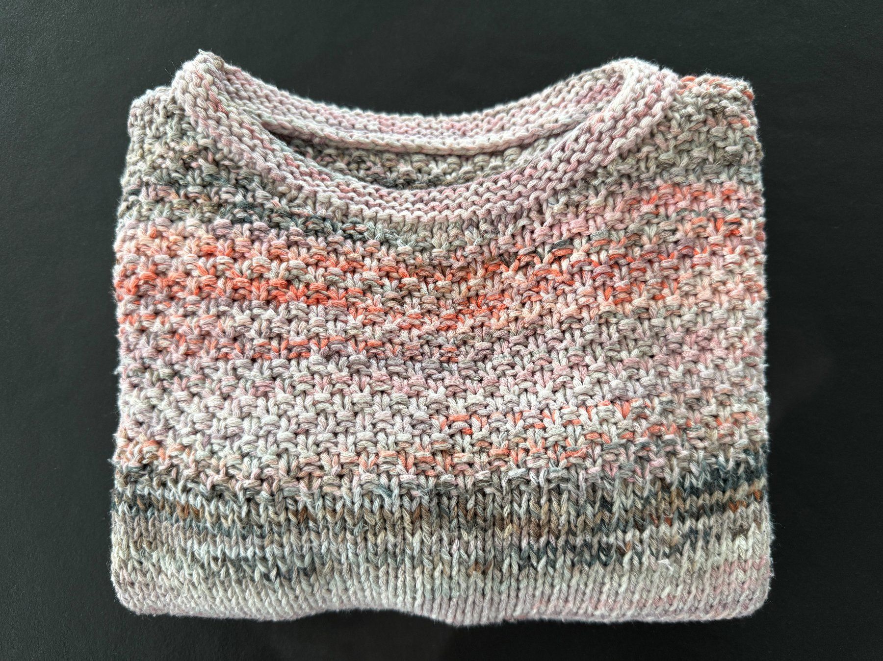 Pulls et sweat-shirts: Mädchen Strickpullover / Pullover handgestrickt Gr. 98 – D'occasion à Zollikon par Krenapf 3
